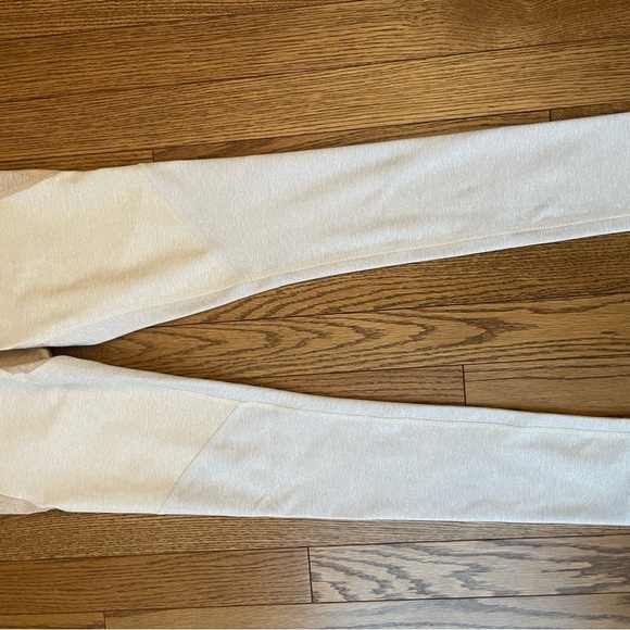 Outdoor Voices 7/8 Tri-Tone Warm Up Leggings Desert Oatmeal Cloud - Picture 8 of 13